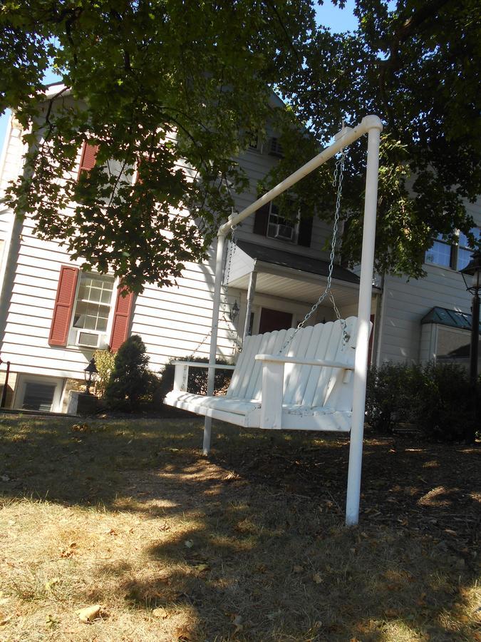 West Ridge Bed & Breakfast Elizabethtown Exterior photo